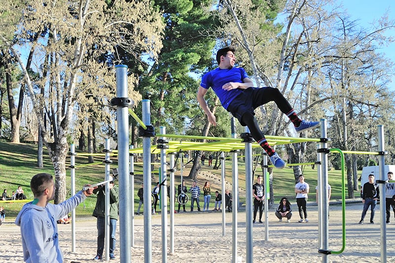 parque de barras entrenamiento callejero