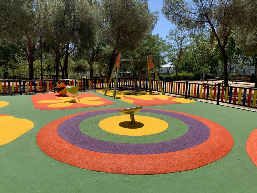 Proyecto llave en mano de un parque infantil inclusivo en Hortaleza, Madrid
